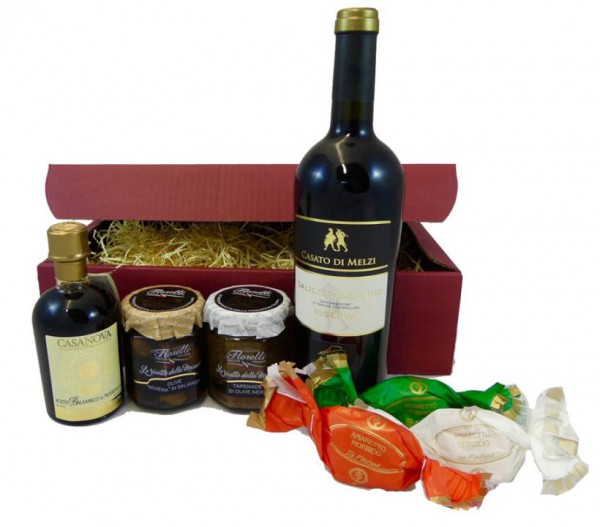 Geschenkset Rotwein: Salice Salentino Riserva mit italienischen Genüssen
